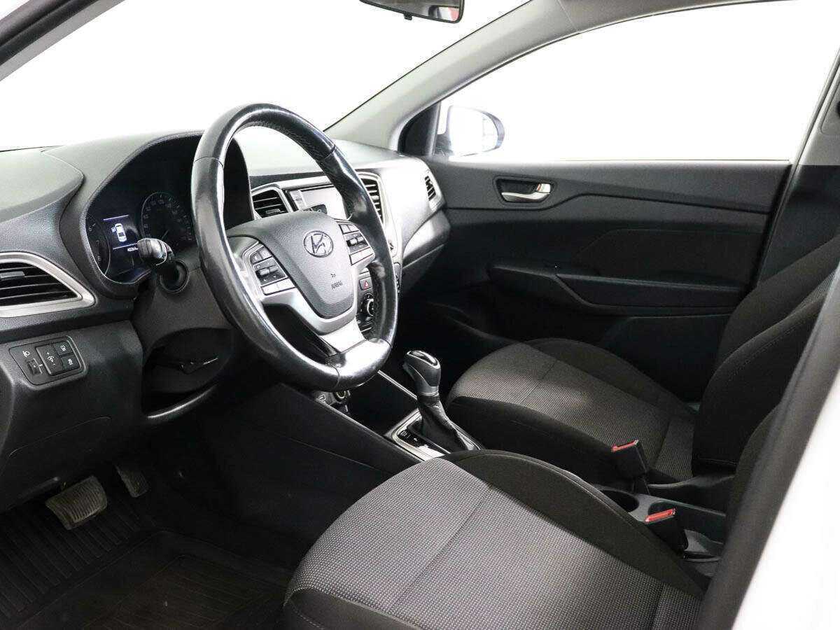 Купить Hyundai Solaris, 2019, 39 440 км, фото №7
