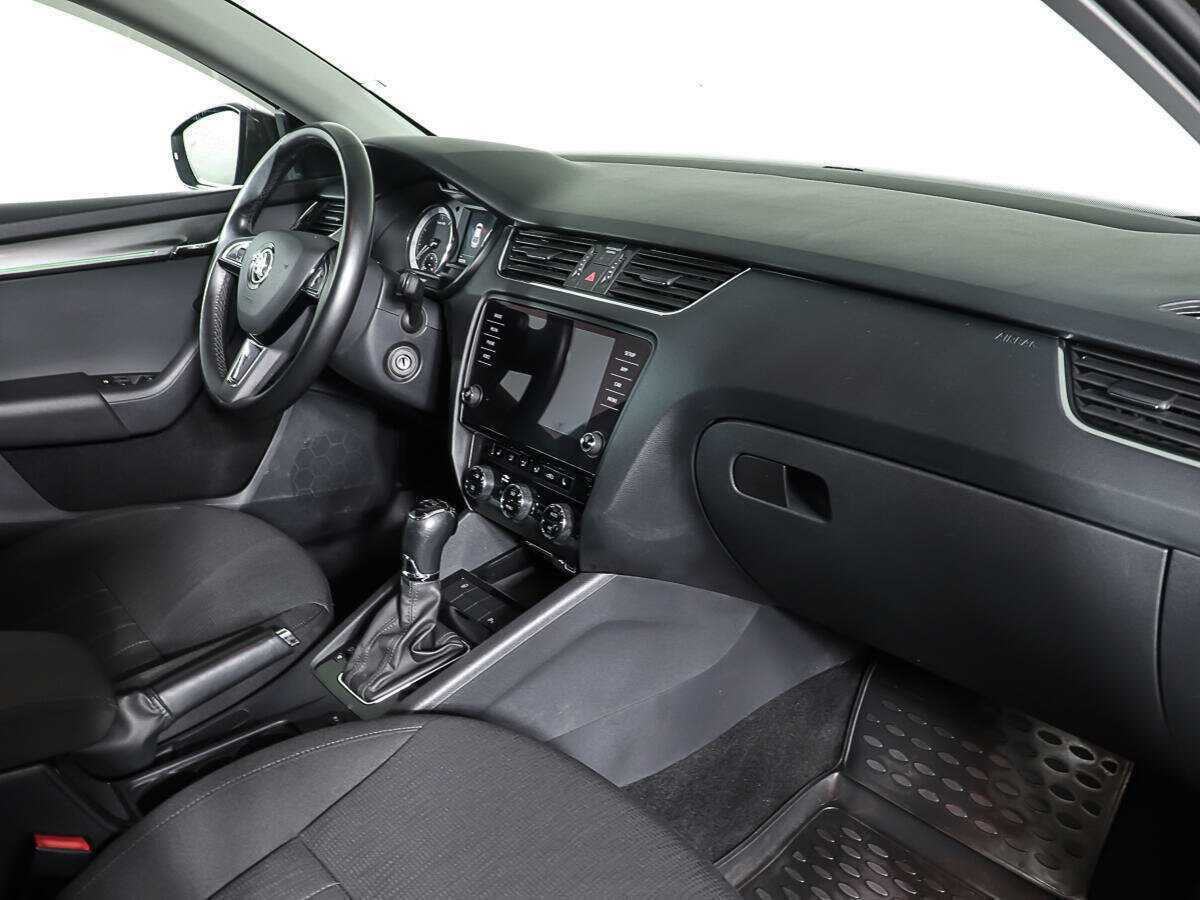 Купить Skoda Octavia, 2018, 85 879 км, фото №9