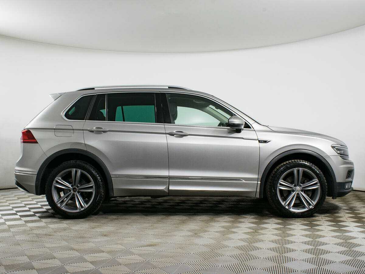 Купить Volkswagen Tiguan, 2018, 107 000 км, фото №4