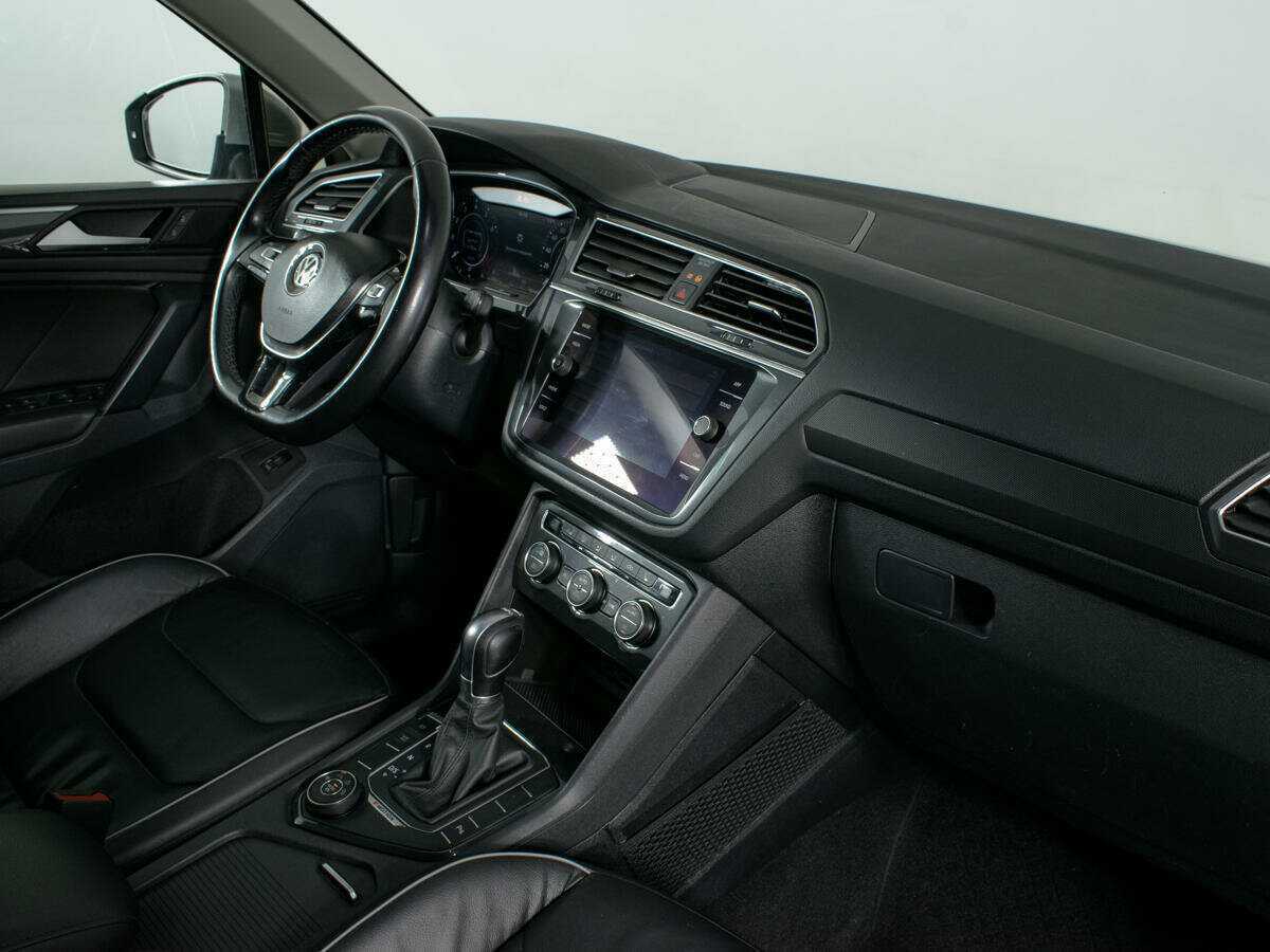 Купить Volkswagen Tiguan, 2018, 107 000 км, фото №10