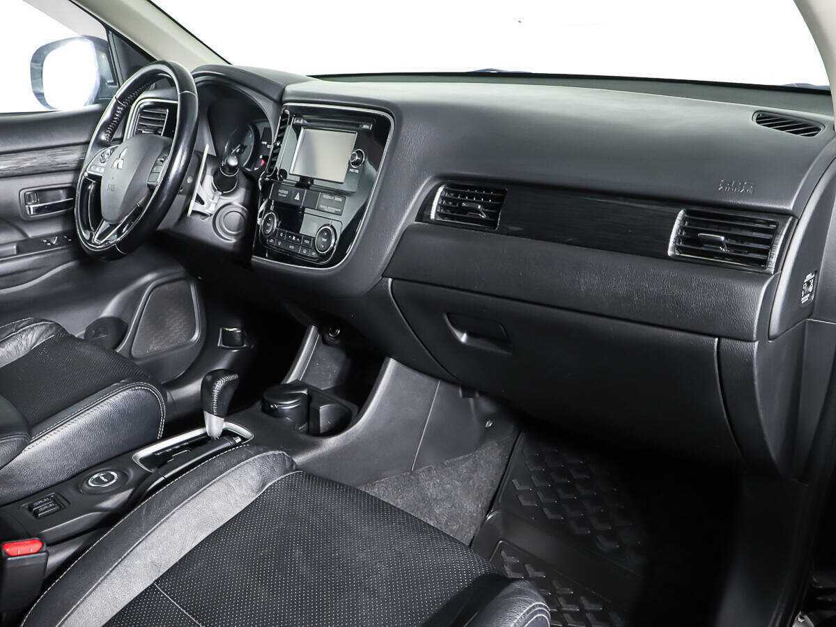 Купить Mitsubishi Outlander, 2015, 141 298 км, фото №9