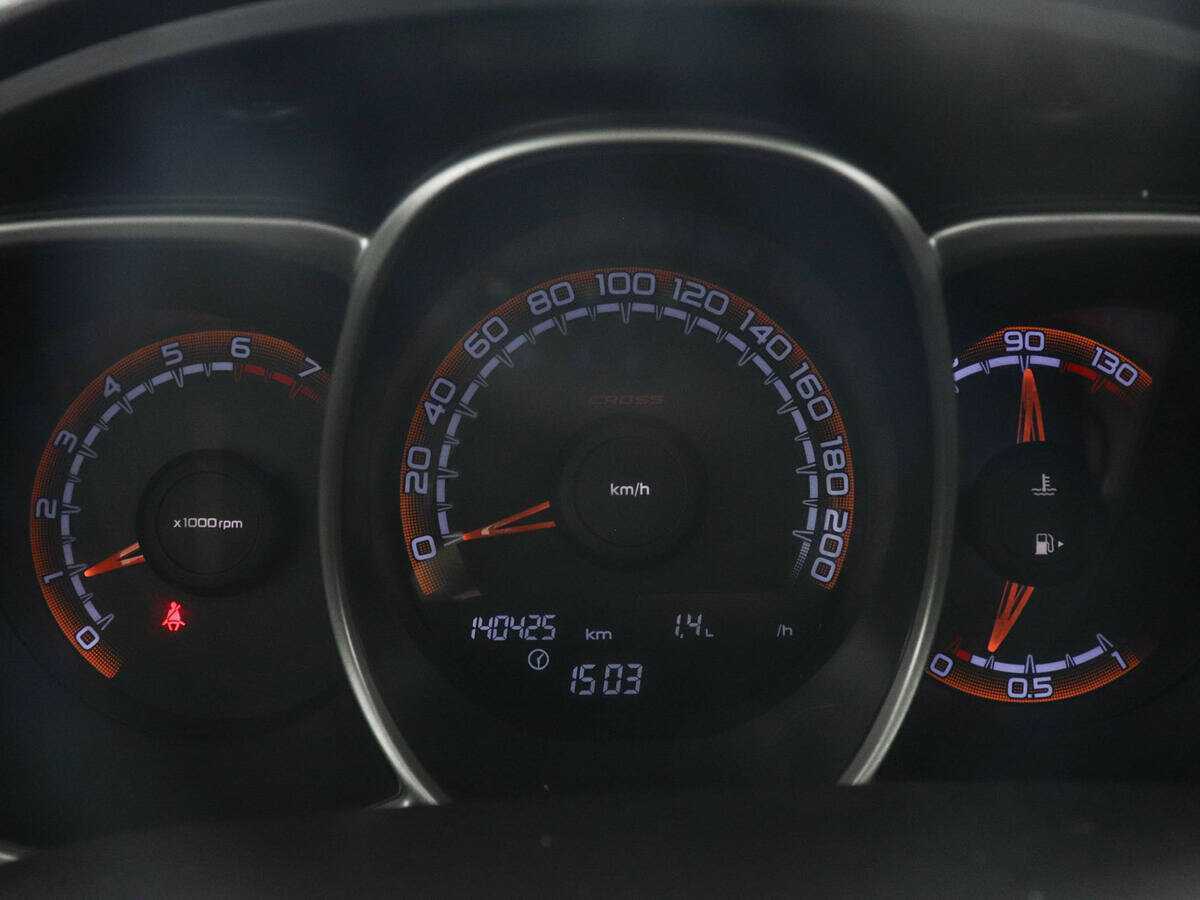 Купить Lada (ВАЗ) Vesta Cross, 2018, 140 424 км, фото №11