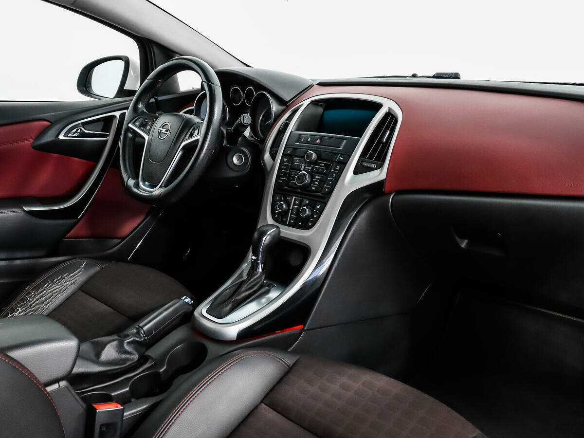 Купить Opel Astra GTC, 2012, 197 625 км, фото №11