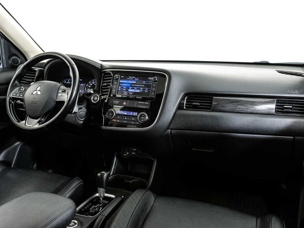 Купить Mitsubishi Outlander, 2016, 152 720 км, фото №9