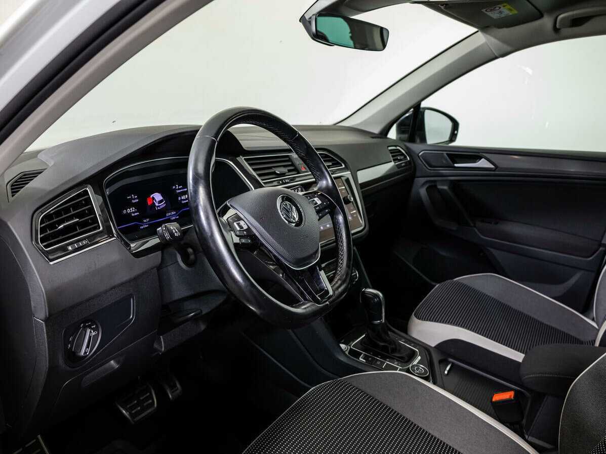 Купить Volkswagen Tiguan, 2019, 132 813 км, фото №11
