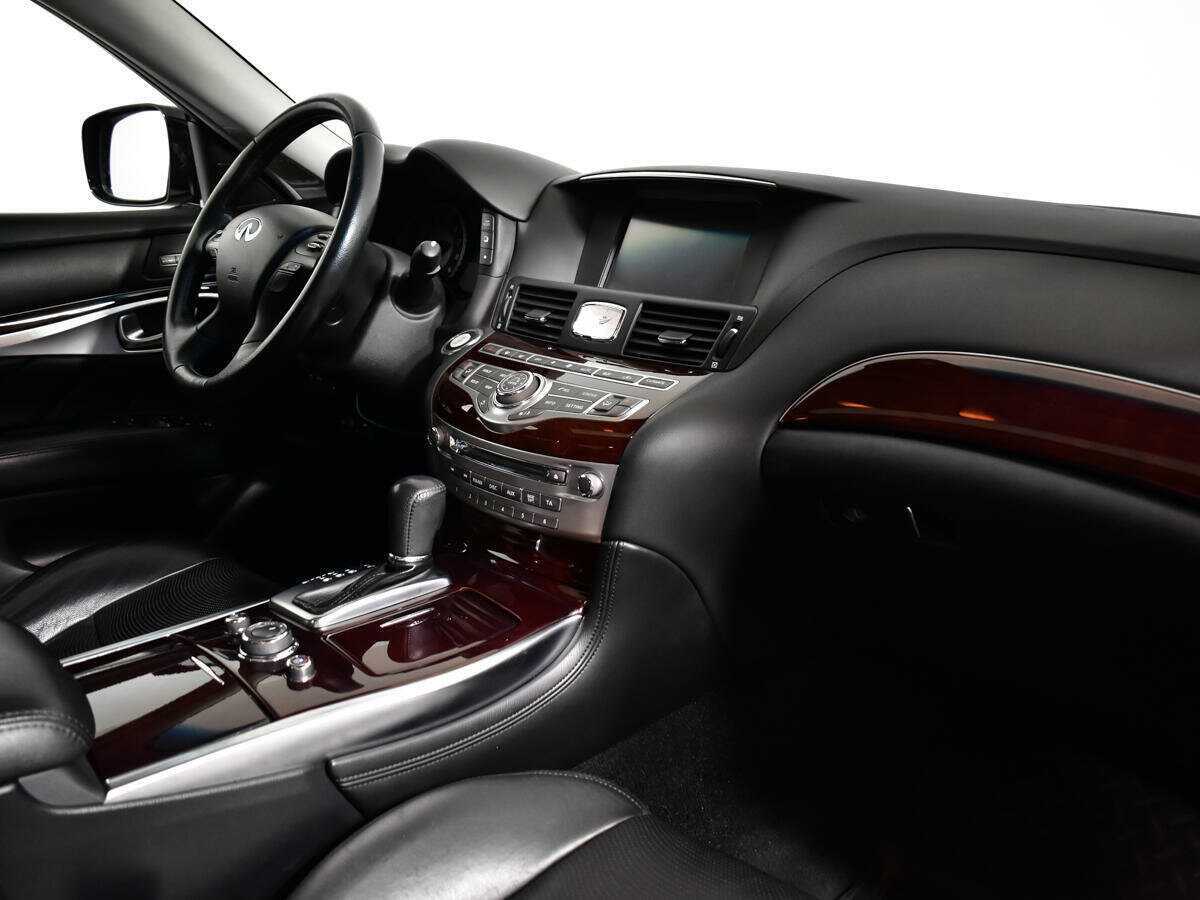 Купить Infiniti Q70, 2014, 106 853 км, фото №5