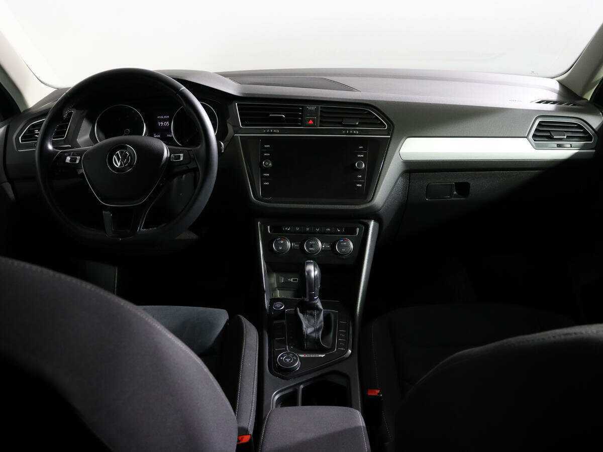 Купить Volkswagen Tiguan, 2018, 48 584 км, фото №10
