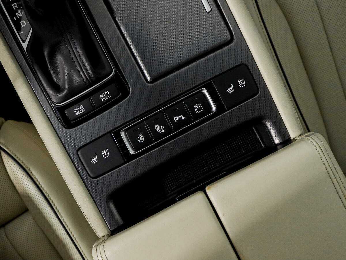 Купить Hyundai Genesis, 2015, 66 376 км, фото №10