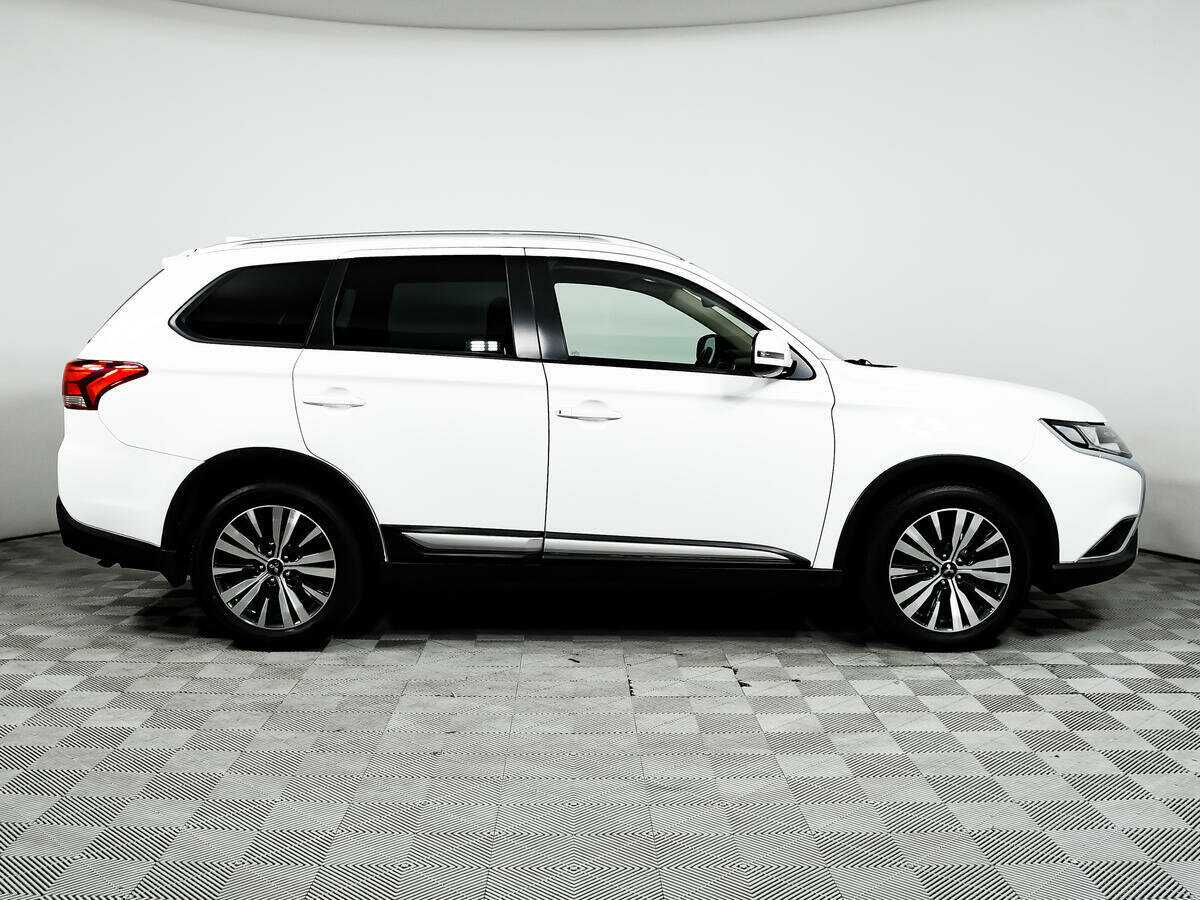 Купить Mitsubishi Outlander, 2019, 77 333 км, фото №4