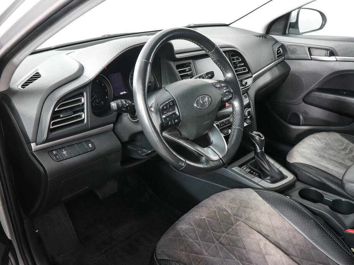 Купить Hyundai Elantra, 2019, 59 242 км, фото №9