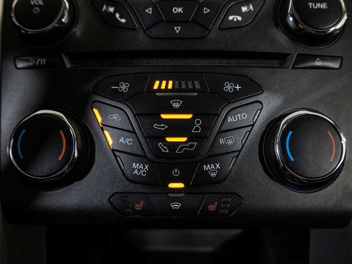 Купить Ford Mondeo, 2015, 199 081 км, фото №11