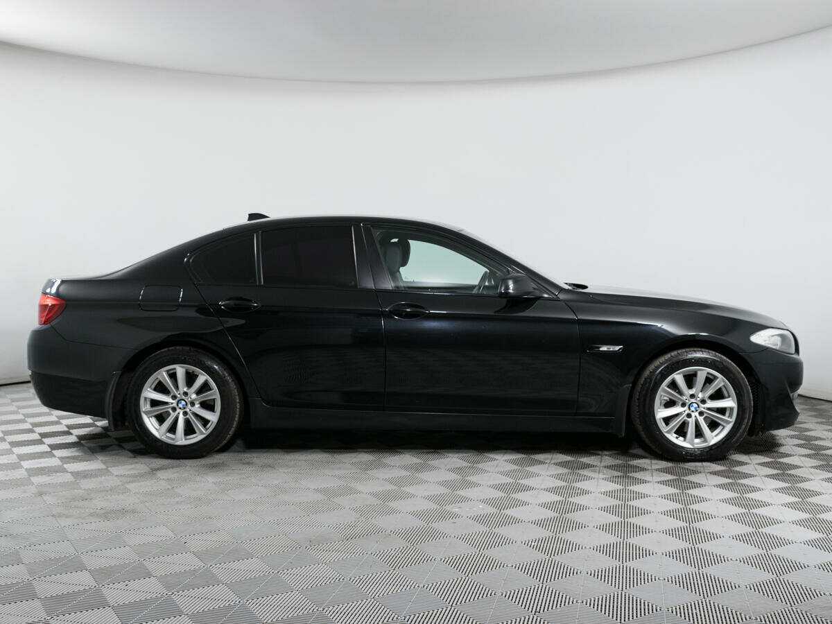 Купить BMW 5 серии 520i, 2013, 140 457 км, фото №4