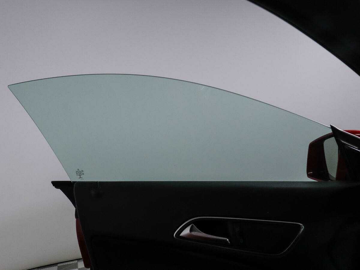 Купить Mercedes-Benz CLA 200, 2013, 122 000 км, фото №16