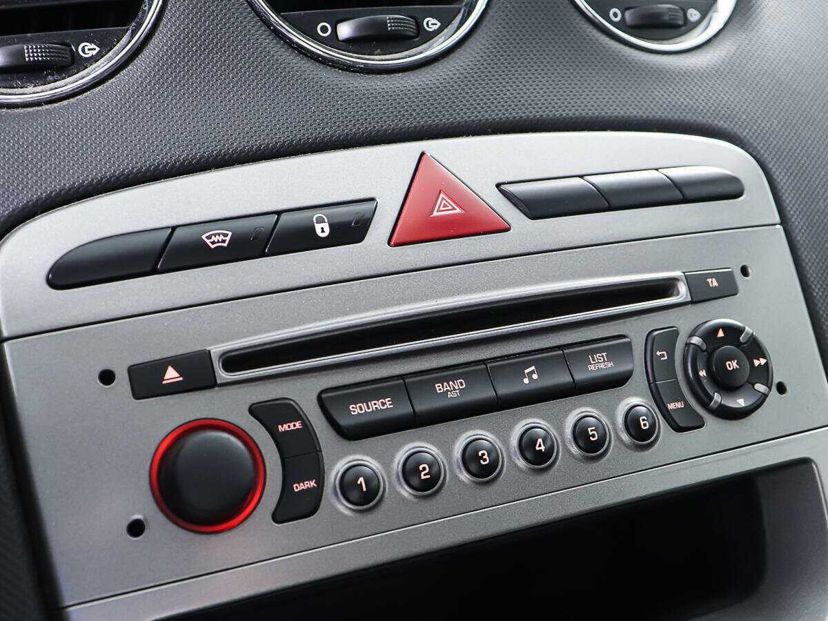 Купить Peugeot 408, 2014, 183 667 км, фото №16