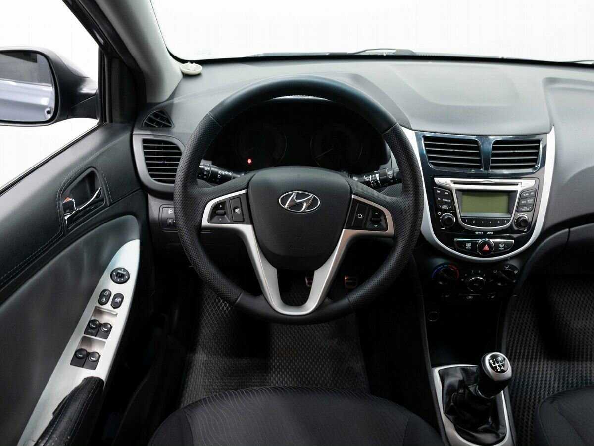 Купить Hyundai Solaris, 2012, 243 000 км, фото №14