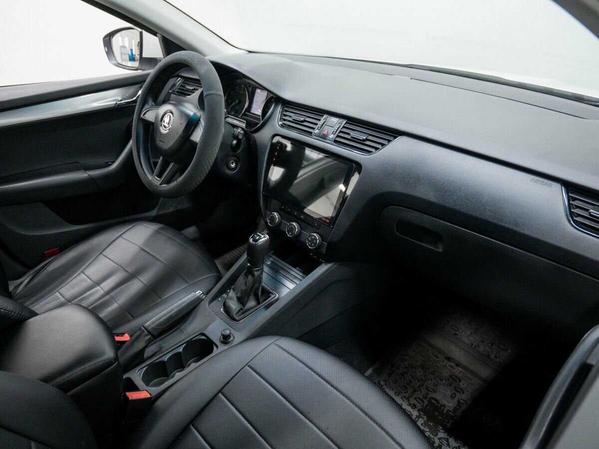 Купить Skoda Octavia, 2017, 200 790 км, фото №7
