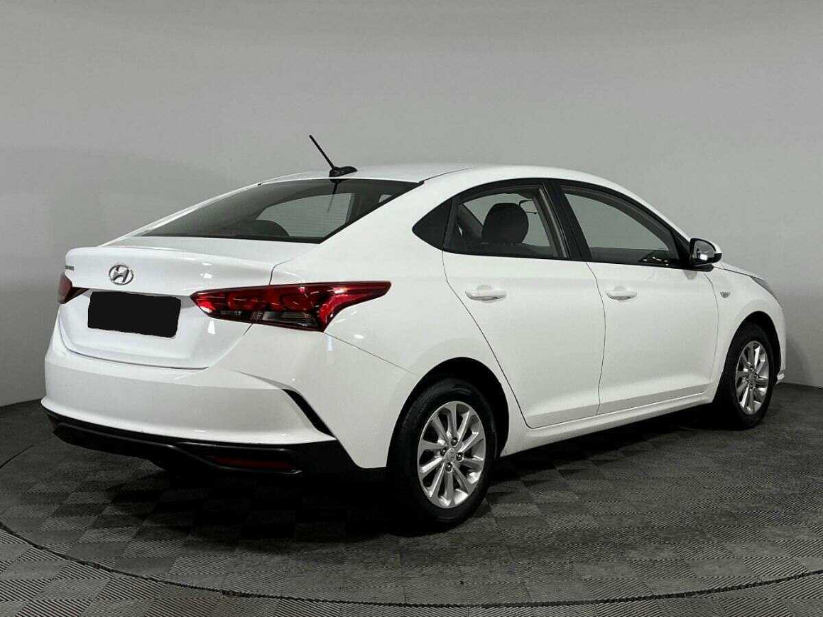 Купить Hyundai Solaris, 2020, 119 517 км, фото №4