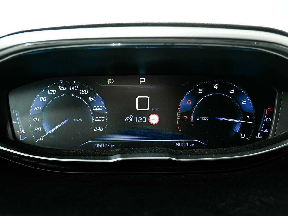 Купить Peugeot 3008, 2017, 106 500 км, фото №9