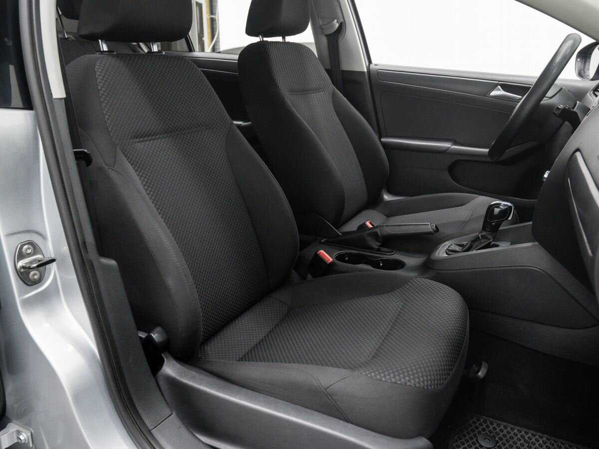 Купить Volkswagen Jetta, 2013, 229 226 км, фото №9