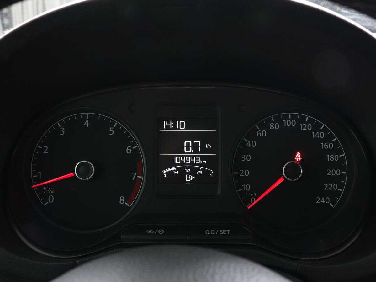 Купить Volkswagen Polo, 2015, 104 940 км, фото №11