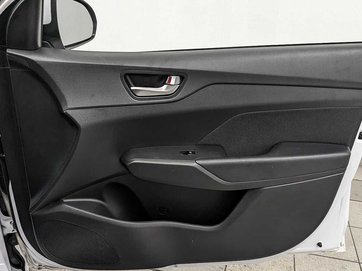 Купить Hyundai Solaris, 2021, 76 280 км, фото №25