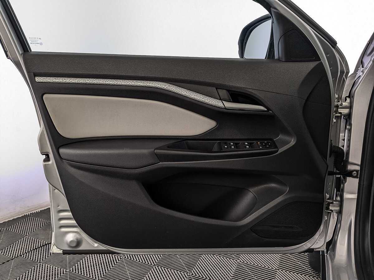 Купить Lada (ВАЗ) Vesta SW Cross, 2021, 101 579 км, фото №19