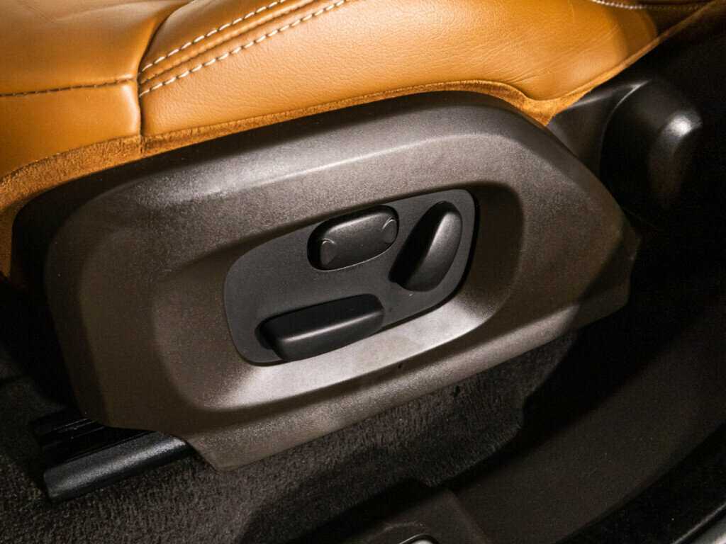 Купить Land Rover Range Rover Evoque 6-speed, 2012, 158 356 км, фото №18