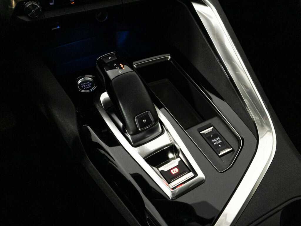 Купить Peugeot 3008, 2021, 30 489 км, фото №16