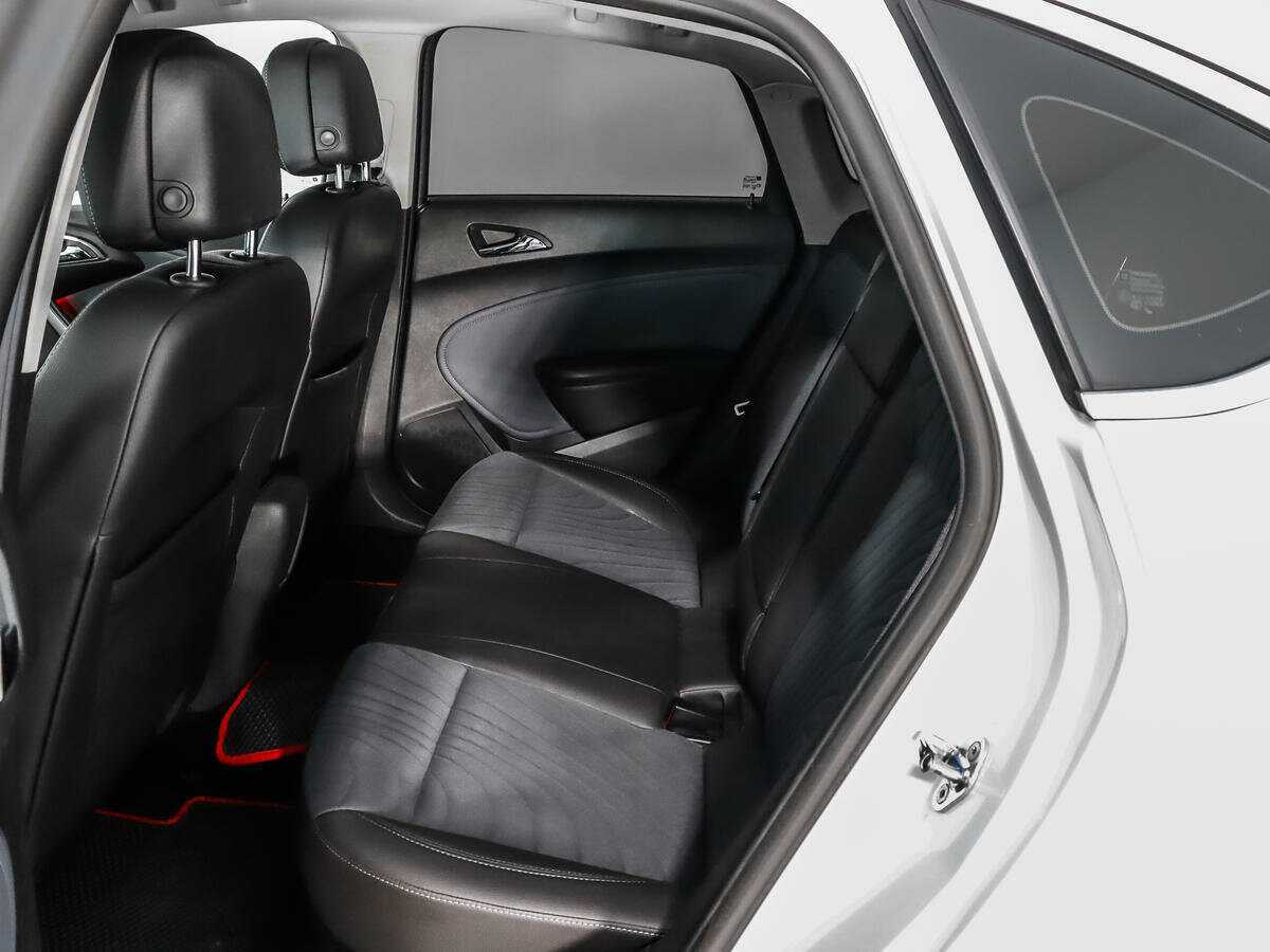 Купить Opel Astra, 2013, 100 248 км, фото №10