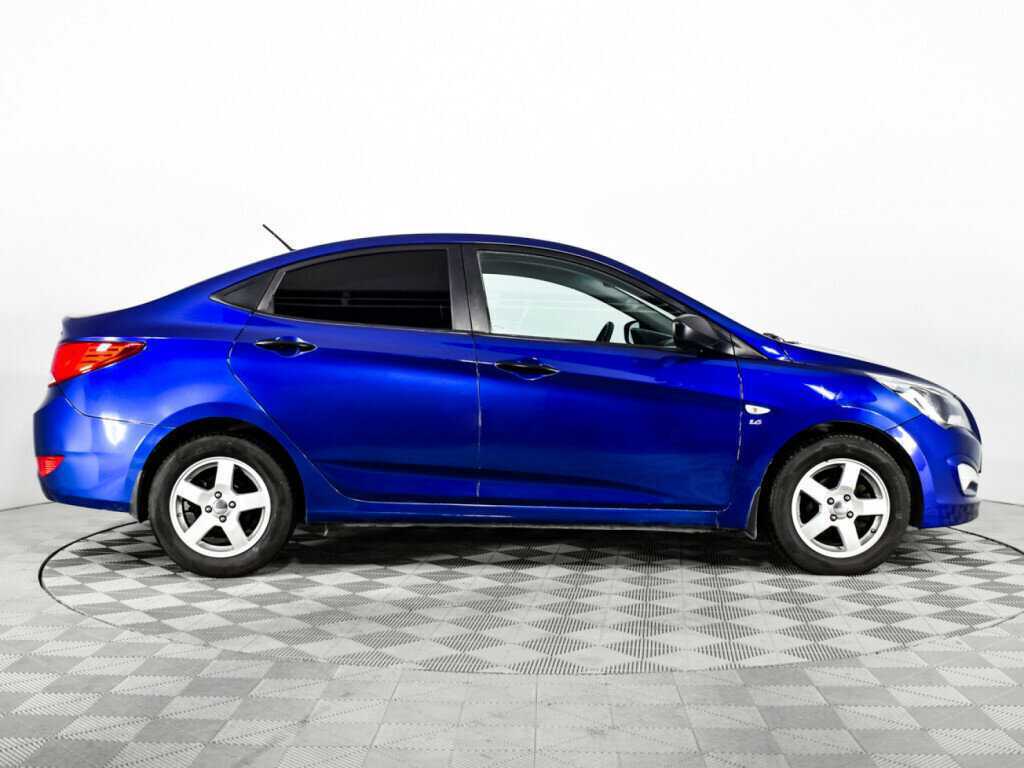 Купить Hyundai Solaris, 2015, 119 572 км, фото №4