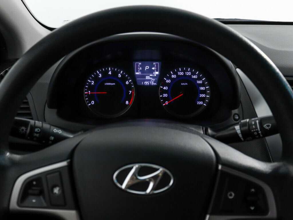 Купить Hyundai Solaris, 2015, 119 572 км, фото №13