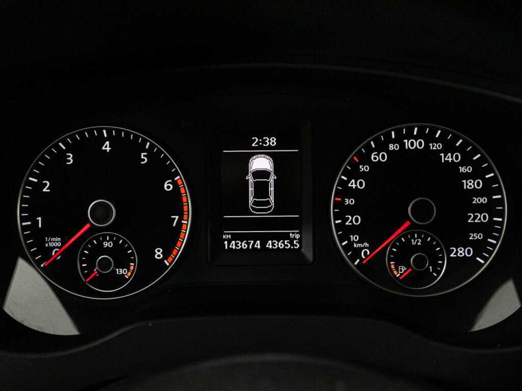 Купить Volkswagen Jetta, 2012, 143 673 км, фото №12