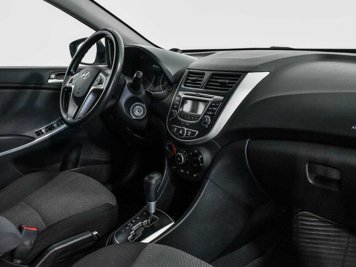 Купить Hyundai Solaris, 2014, 120 000 км, фото №11