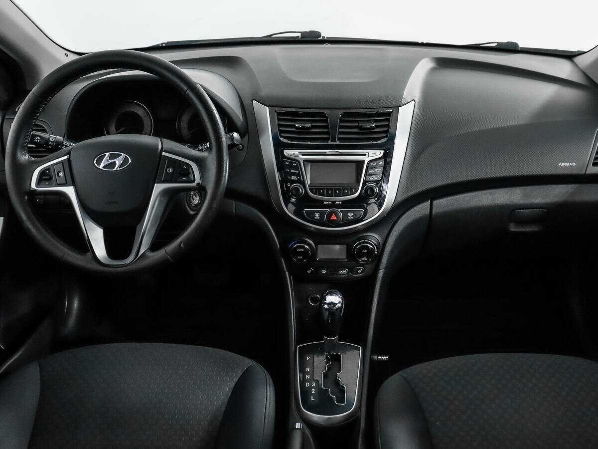 Купить Hyundai Solaris, 2012, 178 262 км, фото №12