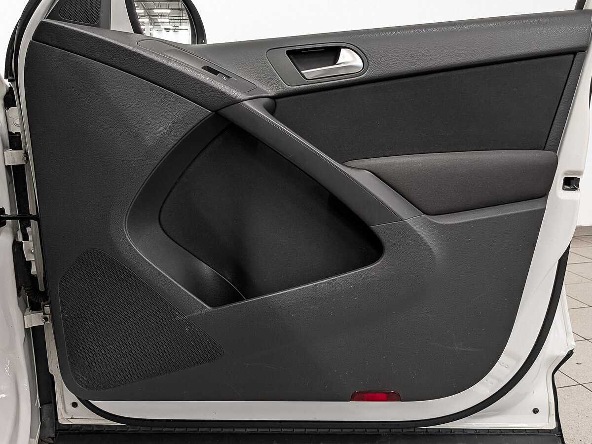 Купить Volkswagen Tiguan, 2013, 126 289 км, фото №23