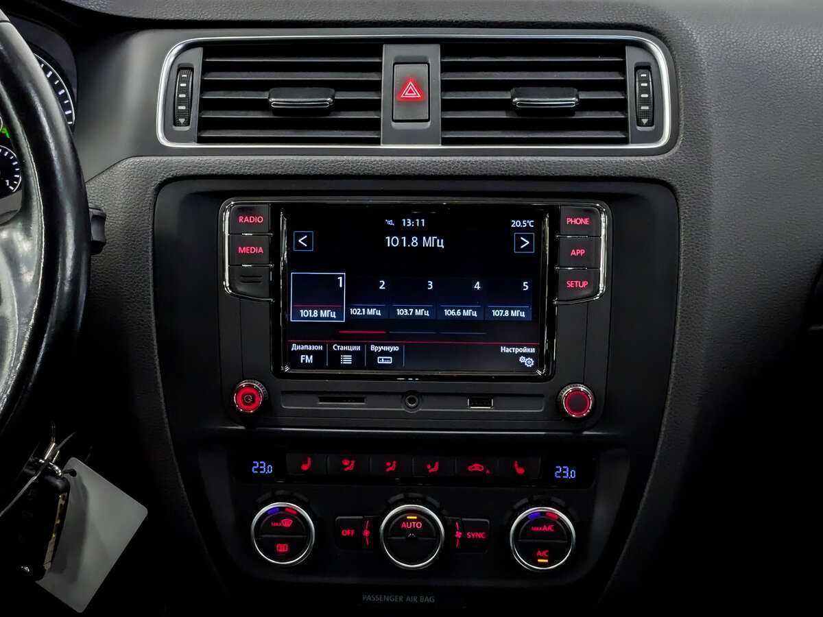 Купить Volkswagen Jetta, 2014, 129 595 км, фото №15