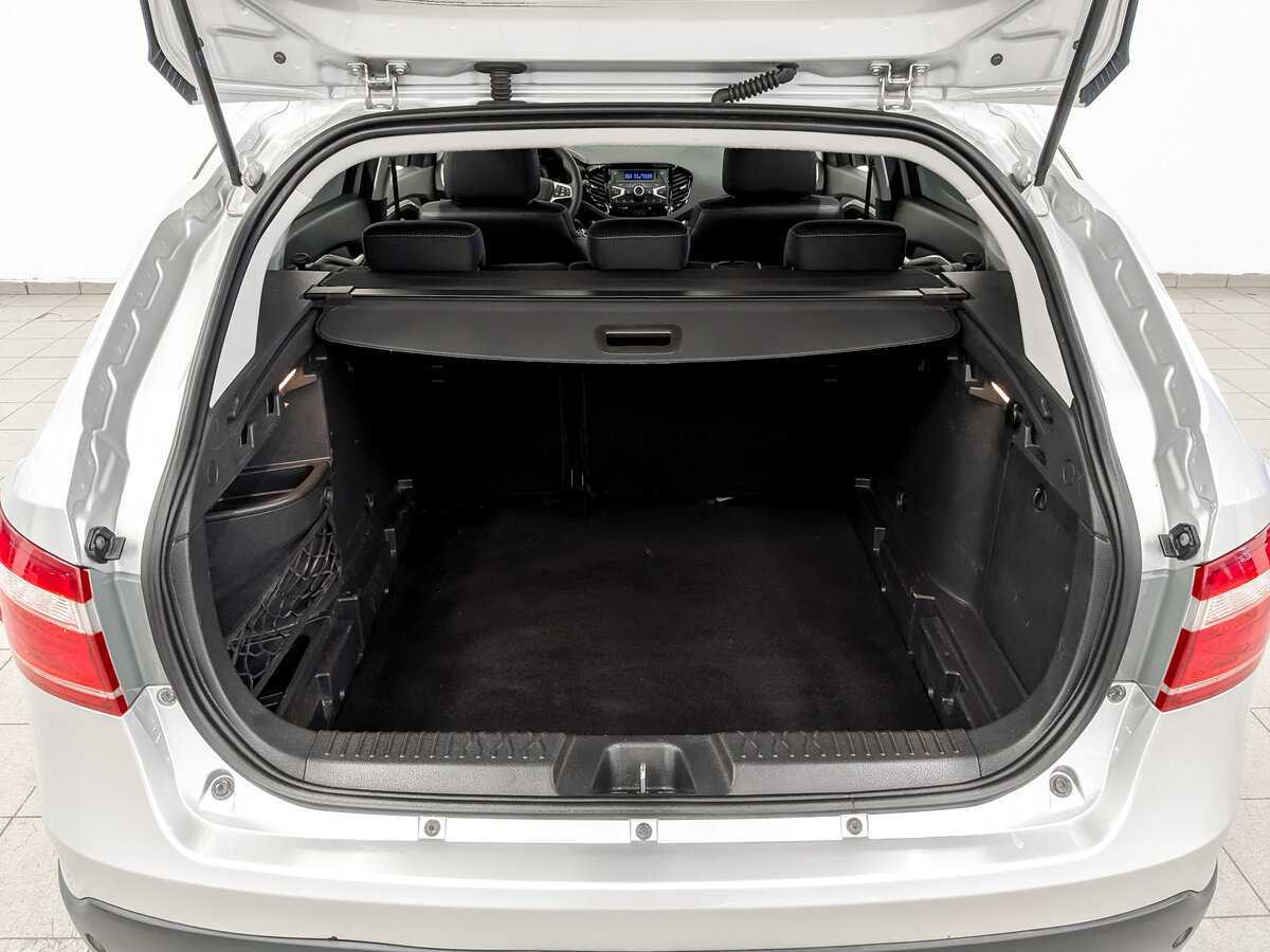 Купить Lada (ВАЗ) Vesta SW Cross, 2019, 67 452 км, фото №10