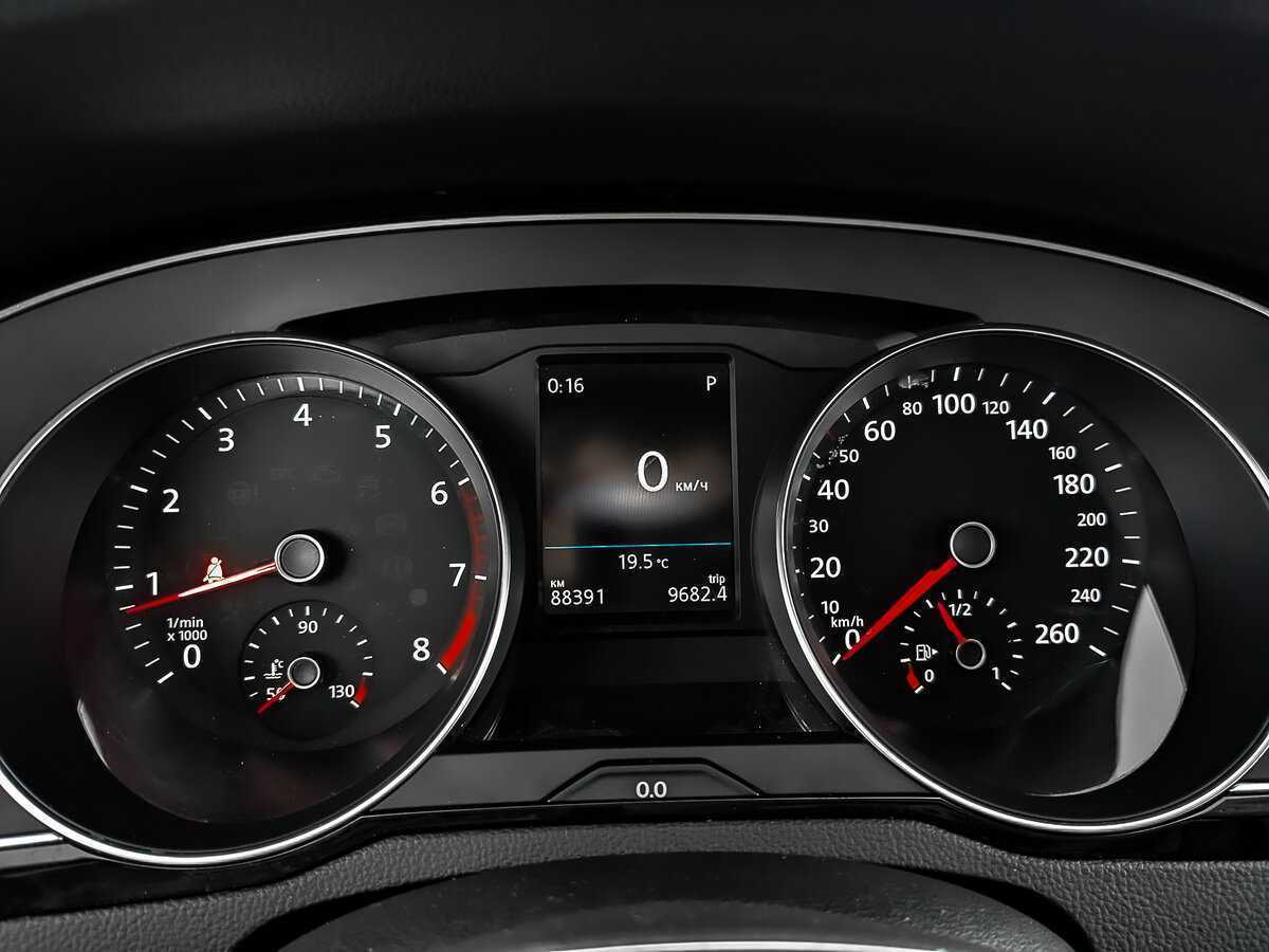 Купить Volkswagen Passat, 2019, 88 389 км, фото №16