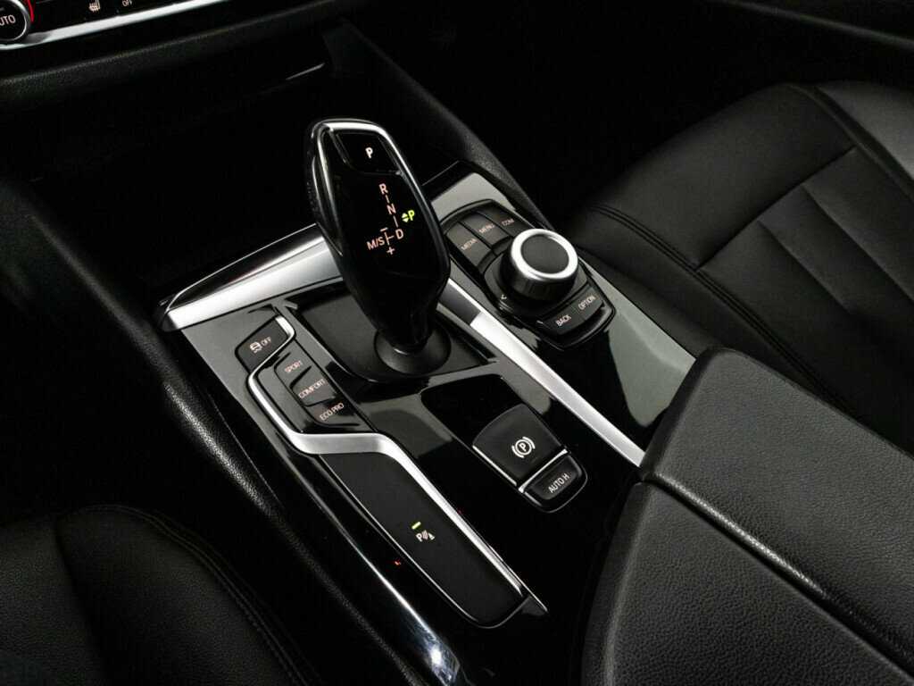 Купить BMW 5 серии 520i, 2018, 147 719 км, фото №17