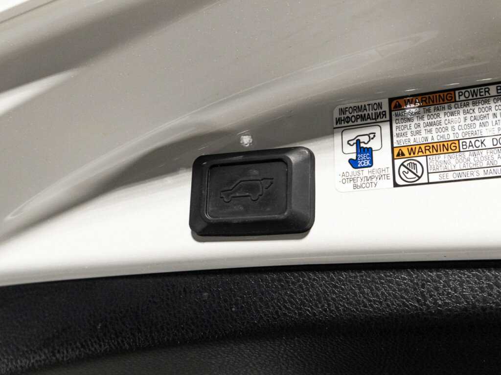 Купить Toyota RAV4, 2017, 119 187 км, фото №16