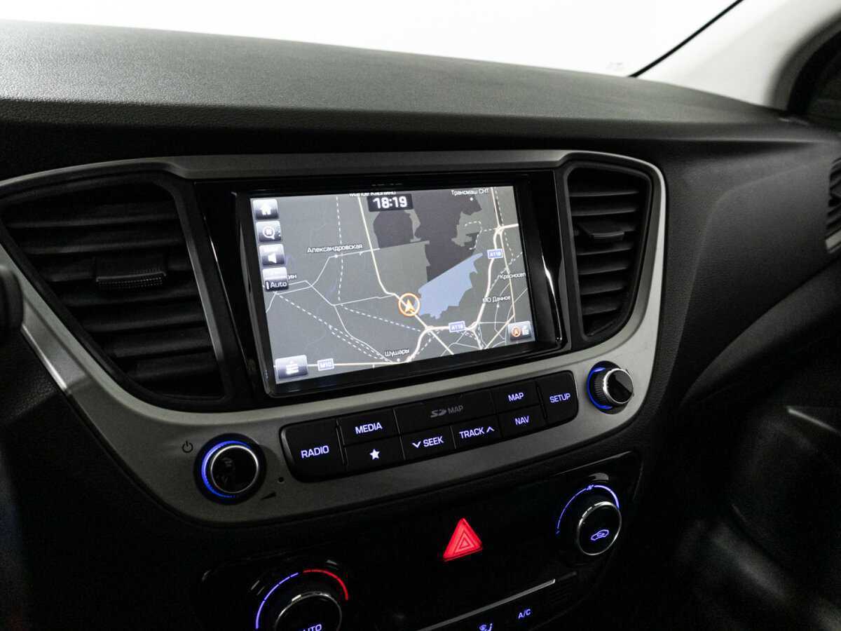 Купить Hyundai Solaris, 2017, 157 026 км, фото №16