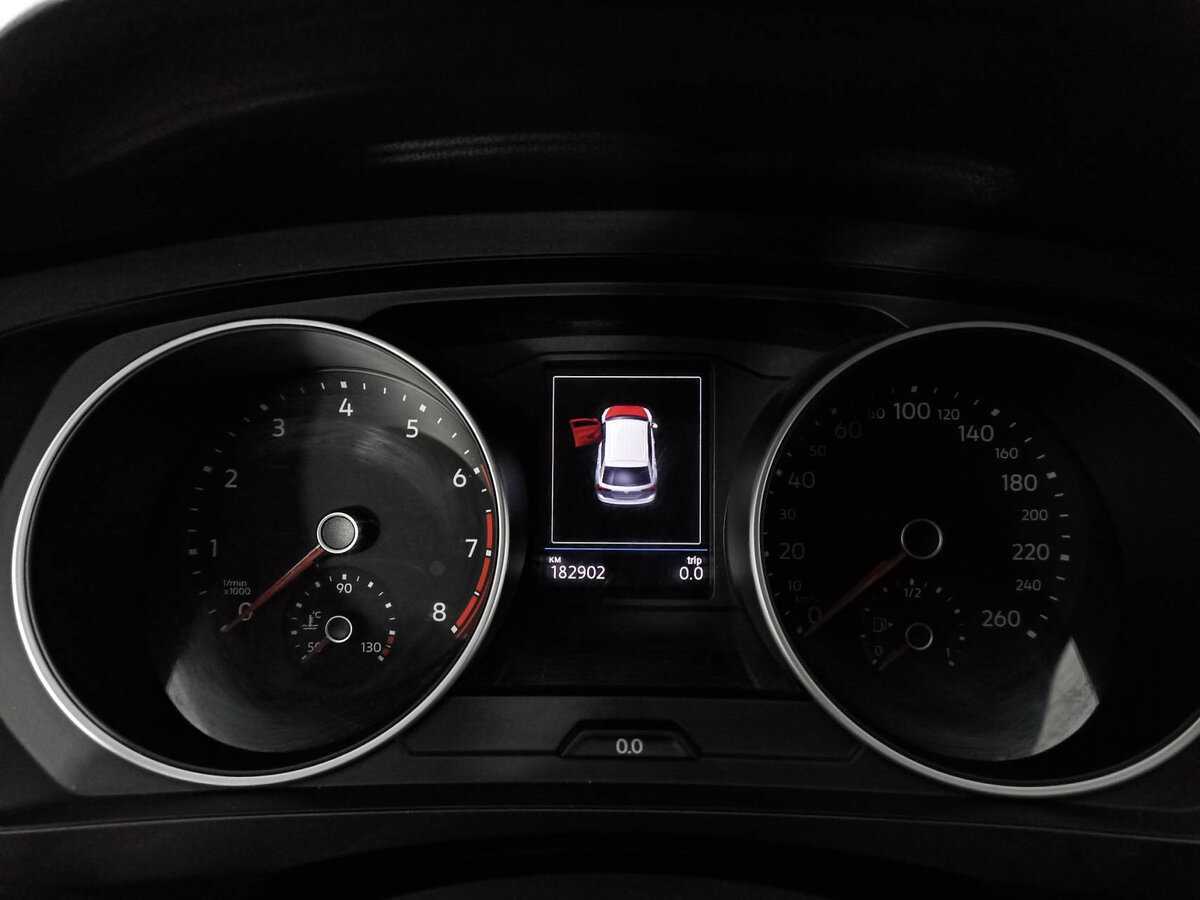 Купить Volkswagen Tiguan, 2017, 182 816 км, фото №13