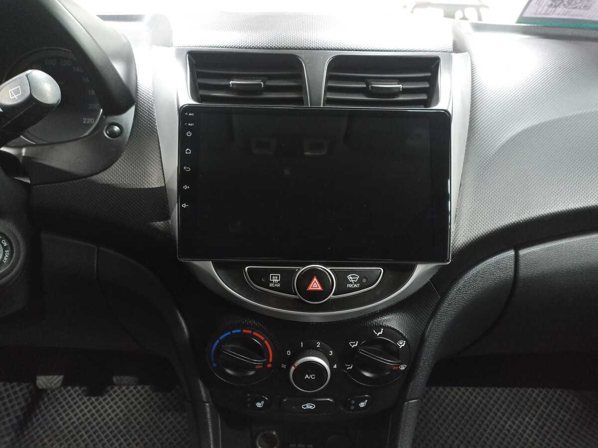 Купить Hyundai Solaris, 2014, 151 383 км, фото №12