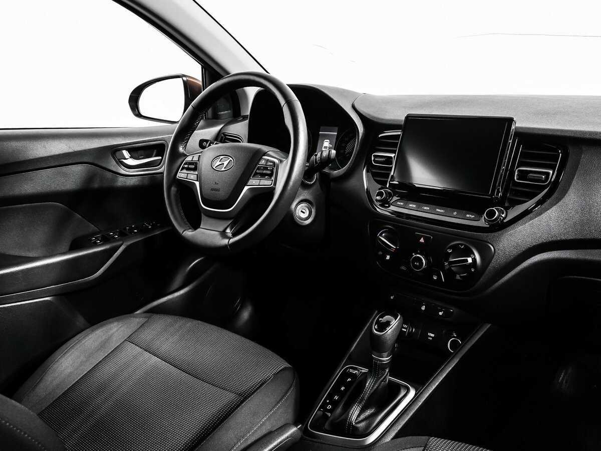 Купить Hyundai Solaris, 2021, 61 232 км, фото №9