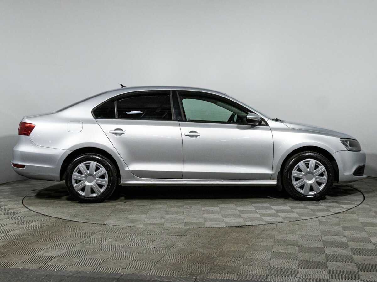 Купить Volkswagen Jetta, 2012, 230 832 км, фото №4
