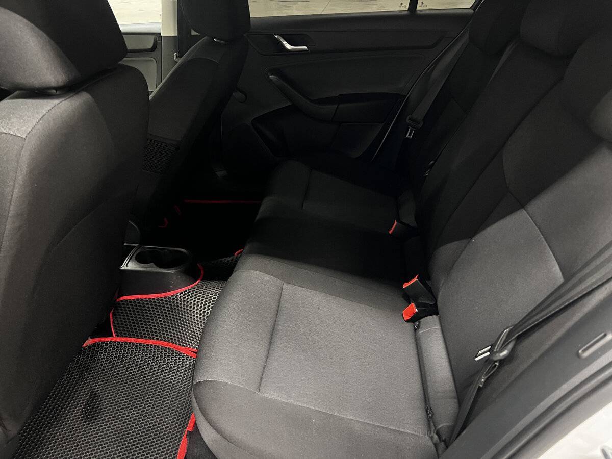 Купить Skoda Rapid, 2016, 140 891 км, фото №12