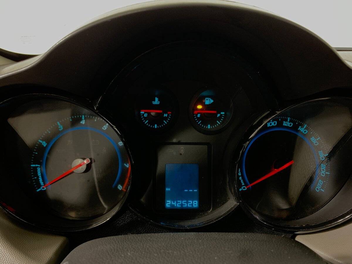Купить Chevrolet Cruze, 2012, 242 527 км, фото №14