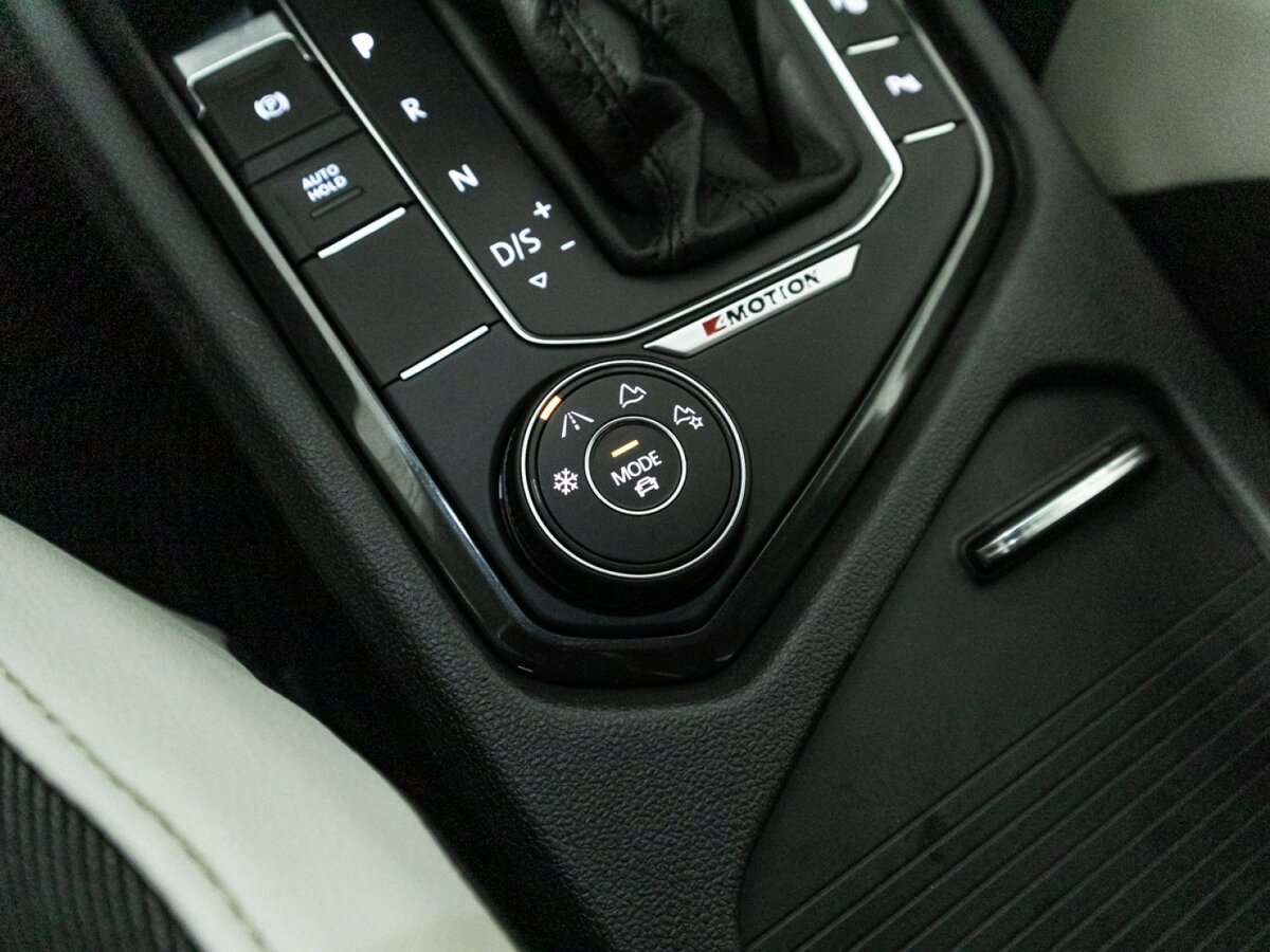 Купить Volkswagen Tiguan, 2019, 112 982 км, фото №18