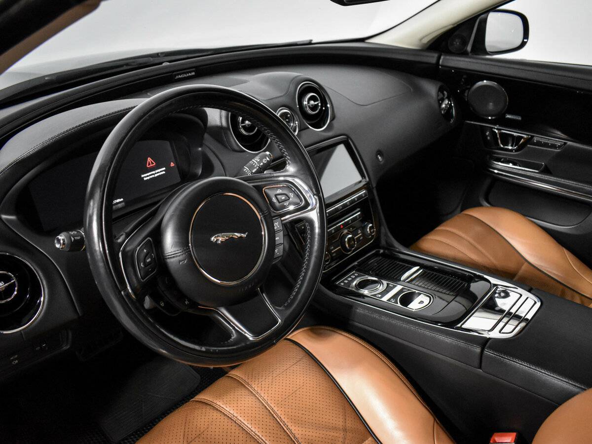 Купить Jaguar XJ Long, 2016, 151 000 км, фото №9