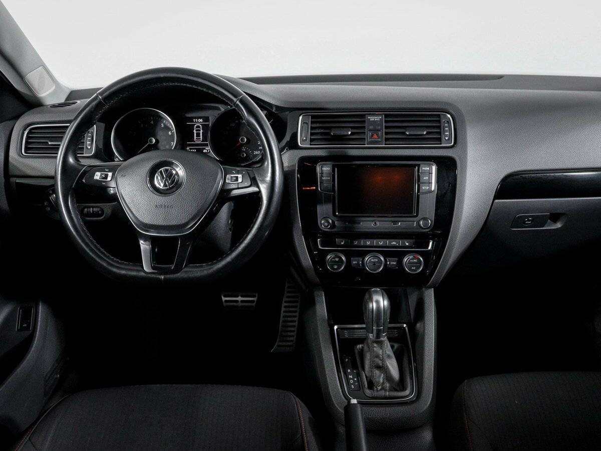 Купить Volkswagen Jetta, 2017, 68 475 км, фото №12